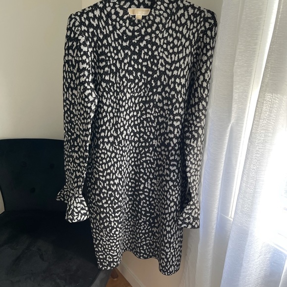 Michael Kors Metallic Cheetah Print Bell Sleeve Bodycon Dress - Picture 4 of 7